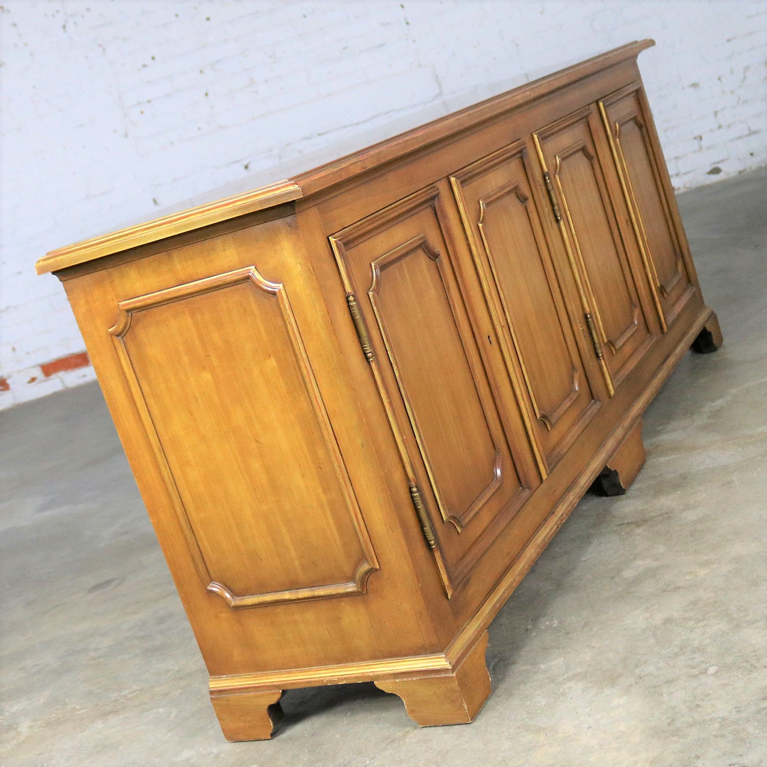 John Widdicomb Painted Regency Credenza With Gilt Accents John Widdicomb Painted Regency Credenza With Gilt Accents
