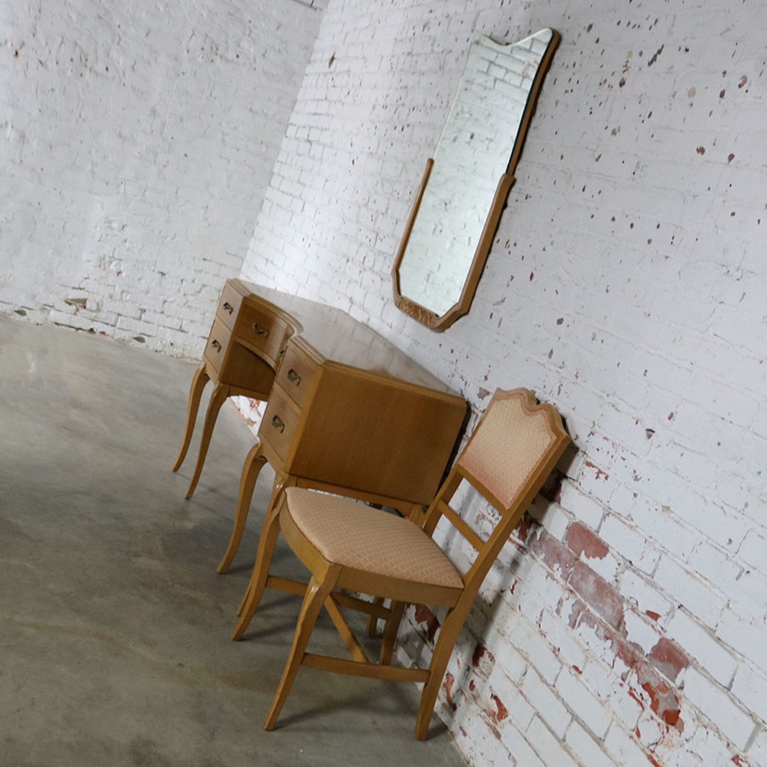 Art Deco Style Vanity With Mirror And Chair By Rway Northern Art Deco Style Vanity With Mirror And Chair By Rway Northern Furniture Company Of Sheboygan
